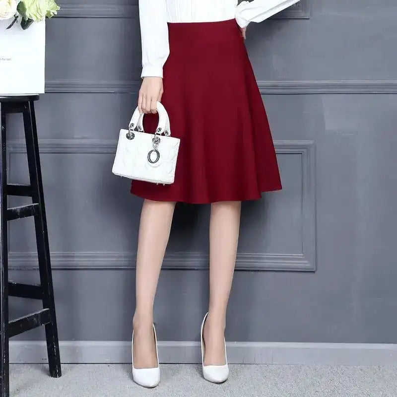 Elegant Skirt with Pockets